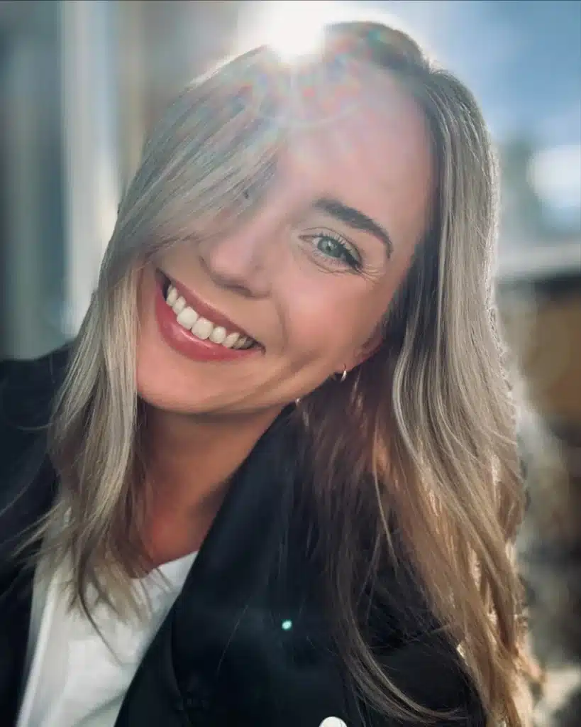 Marena Arkimo on arvostettu fysioterapeutti, urheiluun erikoistunut terveydenhuollon ammattilainen.